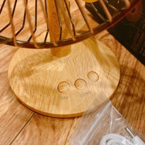 Quạt Mini Vân Gỗ Remax Desk Fan FN17
