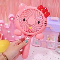 Quạt Tích Điện Cầm Tay Để Bàn 2in1 Doreamon Hello Kitty