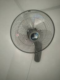 Quạt treo tường Mitsubishi W16-RA