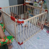Quây cũi gổ Playpen 4 cánh