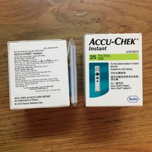 Que thử đường huyết Accu-Chek Instant 25