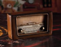 RADIO CỔ VUÔNG