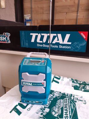 Radio công trường pin 20V Total TJRLI2001