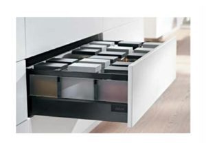 Ray hộp giảm chấn Blum X5 551.23.354