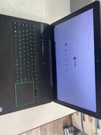 Razer 17 Core I7 7700HQ Ram 16Gb Ssd 256+ HHdd 2Tb Mh 17.3" Full HD V