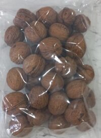 Red Walnuts in Shell 500g