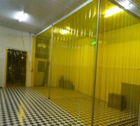 Rèm Cửa Nhựa ngăn lạnh cho gia đình