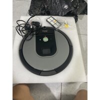 Robot hút bụi iRobot 960 trưng bày quốc tế.