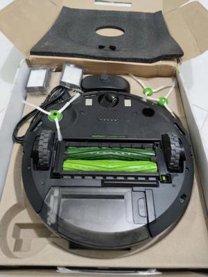 Robot hút bụi iRobot Roomba i3