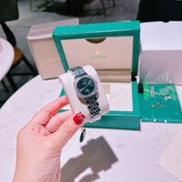 Rolex Cellini |Nữ Giới |Mặt Vuông Đen |Đính Đá |Dây Kim Loại |Máy Pin (Máy Quartz) |Size 33mm