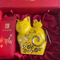 Royal Umeshu Mèo vàng Nhật 14%vol 500 ml tân xuân nghinh cát