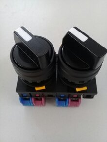 Công tắc xoay 2 vị trí IDEC YW1S-2E11