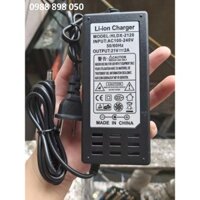 Sạc 21v 2A dùng cho pin Li-ion 18v, 5s loại tốt có đèn báo đầy