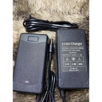 Sạc 4S 16.8 3A có quạt tản nhiệt và đèn báo đầy, chuyên sạc pin Li-ion. BN.