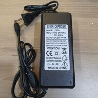 Sạc adapter 5S 21V 3A có quạt tản nhiệt và đèn báo đầy