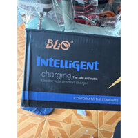 Sạc đạp điện 24v chuôi tròn.