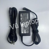 Sạc laptop Toshiba Satellite L40-AS126G L40-AS126B L40-AS126W 19V - 3.42A 65W tặng kèm dây nguồn