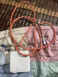 sạc macbook củ