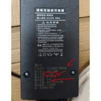 Sạc nhanh 4 tiếng đầy pin xe điện 87.6v dùng pin lithium 72v 5a loại A