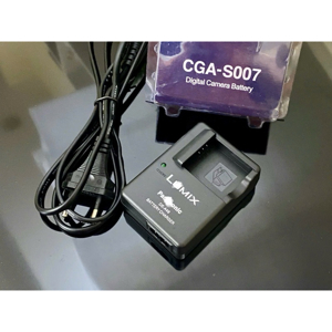 Sạc Panasonic CGA-S007