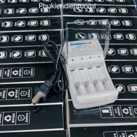 Sạc pin 4 viên Doublepow DP-B02