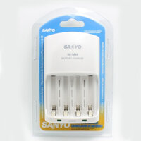 Sạc pin Sanyo AA/AAA NC-MQN06U - Tự động ngắt khi sạc đầy