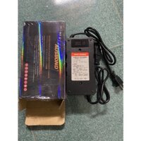 sạc pin xe điện 60v-20ah chân đặc / phụ Tùng xe điện, xe đạp điện/ sạc pin 60v-20ha Ausbod