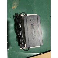 Sạc xe điện 60v-12ah, dùng cho xe điện 5 bình acquy 12ah BẢO HÀNH 3 THÁNG