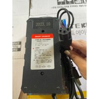 Sạc xe điện, xe máy điện 60v-20ah dùng cho XMEN, GOGO, VESPA BẢO HÀNH 3 THÁNG