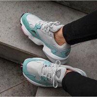 Sale sốc 70% giầy ADIDAS FALCON W (có video quay giầy)