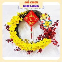 Sẵn có Vòng nguyệt quế hoa mai - hoa đào điểm cành đào đông đỏ treo cửa bao lì xì may mắn phụ kiện decor trang trí tết-