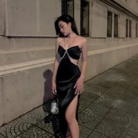 sẵn ĐẦM DỰ TIỆC SUÔNG BODY ĐÍNH ĐÁ KHOÉT EO PHỐI LƯỚI SANG TRỌNG