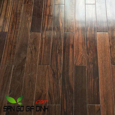 Sàn gỗ Chiu Liu 15x90x450mm