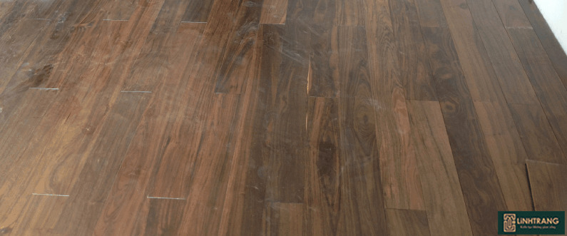 Sàn gỗ Chiu Liu 15x90x750mm