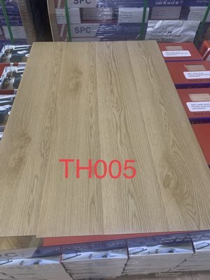 Sàn nhựa giả gỗ có keo sẵn TH005