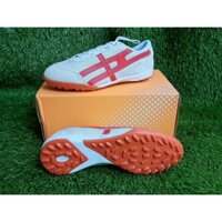 Sản phẩm Giày Bóng Đá Winbro Bata Warrior TF - Đế cao su đã khâu toàn bộ - tặng kèm tất ( ảnh shop tự chụp)