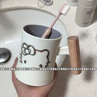 ((Sản phẩm mới 2025) [Bộ sưu tập 1070 người] Cốc rửa HelloKitty Tay cầm bằng gỗ cao cấp Cốc nước súc miệng Ký túc xá sinh viên Cốc bàn chải đánh răng nhà vệ sinh đơn giản