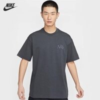 [Sẵn sàng] Quần áo thể thao Nike chính hãng 100% Logo thêu nam cổ tròn in hình thoáng khí HJ0615