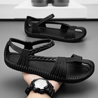 Sandal bít mũi thoáng khi đi biển cho nam và nữ