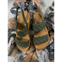 sandal crocs xuồng