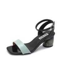 Sandal Dusto sale off
