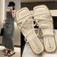 Sandal nữ đế thấp quai mảnh họa tiết đơn giản dễ phối đồ