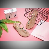 Sandal xỏ ngón gắn đá