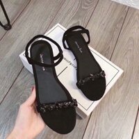 Sandal xỏ ngón