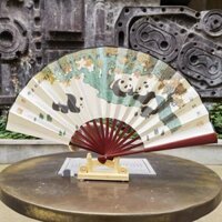 Sáng Tạo Gấu Lớn Quạt Gấp Quạt Vải Lụa Nam Handmade Lớn Gấp Quạt Bạn Bè Tứ Xuyên Thành Đô Lưu Niệm20250310