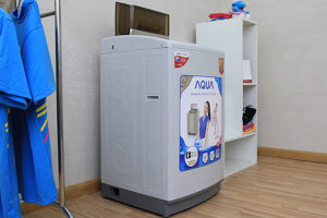 Máy giặt Sanyo 7 kg ASW-S70V1T