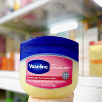 Sáp Dưỡng Ẩm An Toàn Cho Bé Vaseline Mỹ Baby Healing Jelly Màu Hồng Mùi Phấn Giảm Khô Môi Nứt Da Nhạy Cảm 368G Vasaline