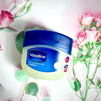 Sáp Dưỡng Ẩm Vaseline 100% Pure Petroleum Jelly Original (250ml)