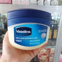 Sáp dưỡng ẩm Vaseline 368g hũ lớn