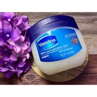 Sáp dưỡng ẩm Vaseline 368g